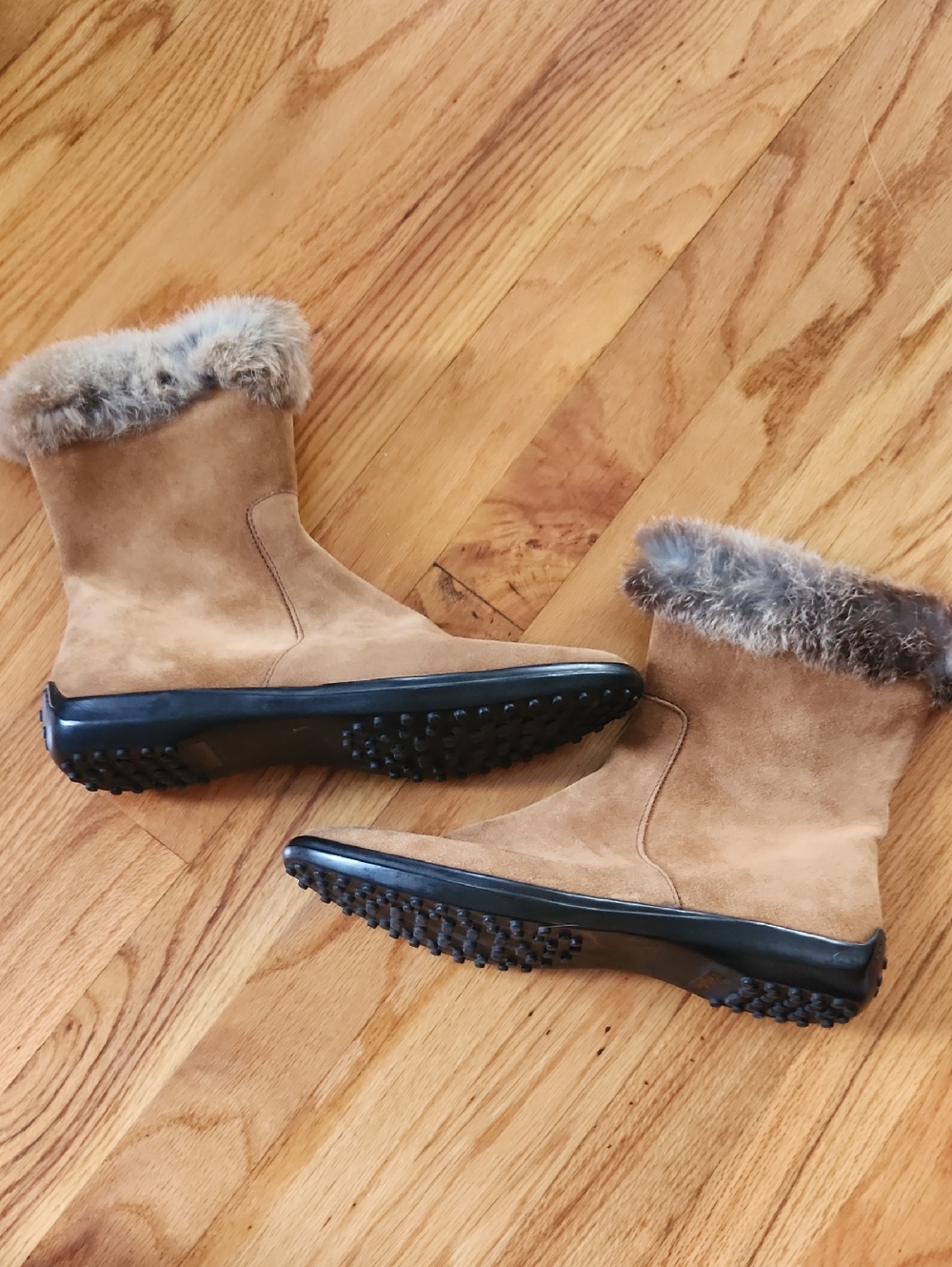 Saks Fifth Genuine Leather & Fur Booties- NWOT Size 8.5
